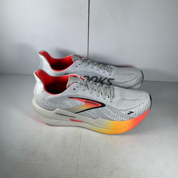 Brooks Other - Brooks Hyperion Max